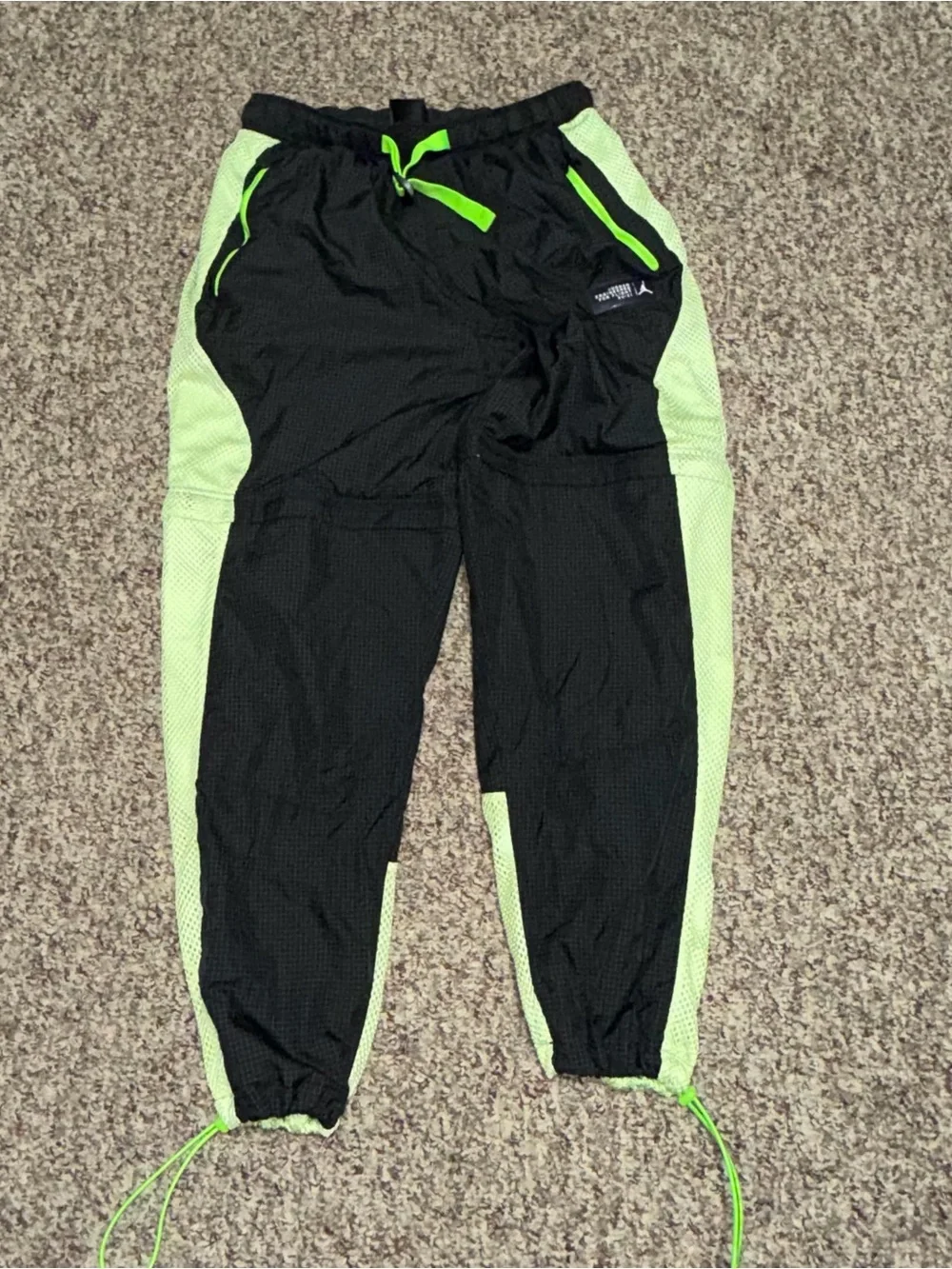 Men's size medium Nike Jordan 23 Engineered track pants detachable legs